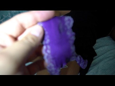 ❤️ Xwişka min pir serxweş hat û heta ku ew ji xew rabû min lê kir ☑ Vîdyoyê seksî li me